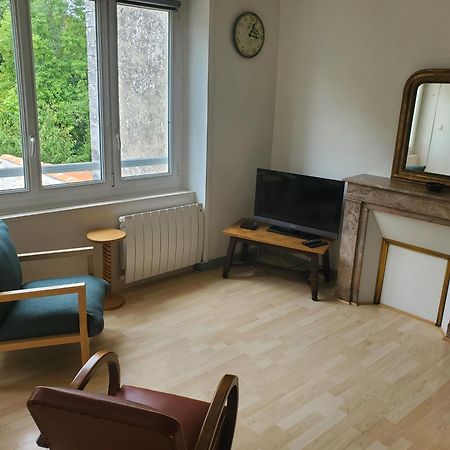 L'Appart Sur Jardin 42M2 Tres Calme La Rochelle  Exteriör bild