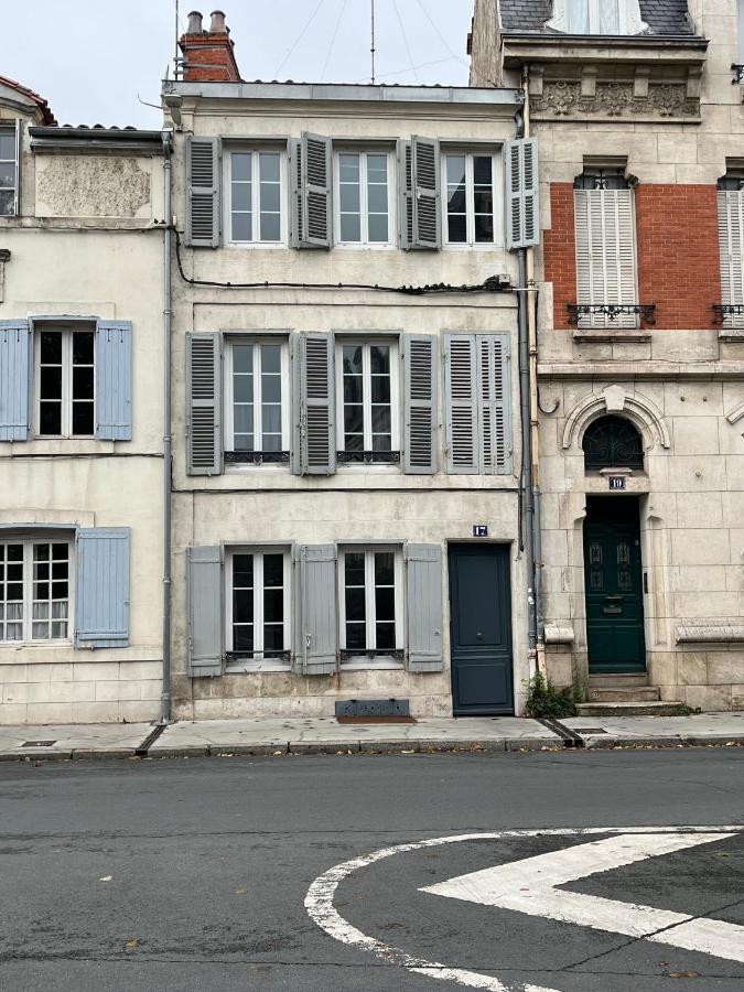L'Appart Sur Jardin 42M2 Tres Calme La Rochelle  Exteriör bild