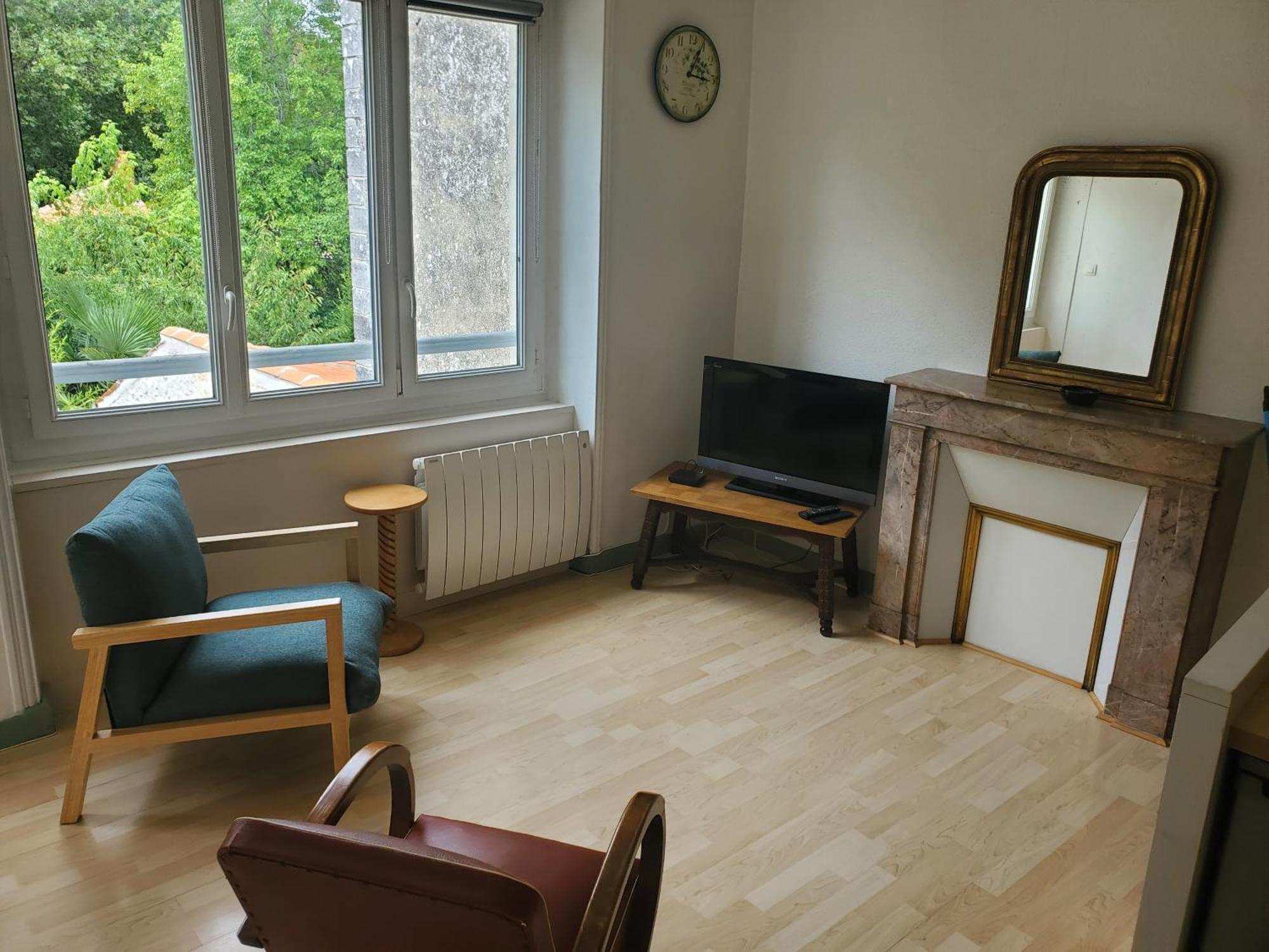 L'Appart Sur Jardin 42M2 Tres Calme La Rochelle  Exteriör bild